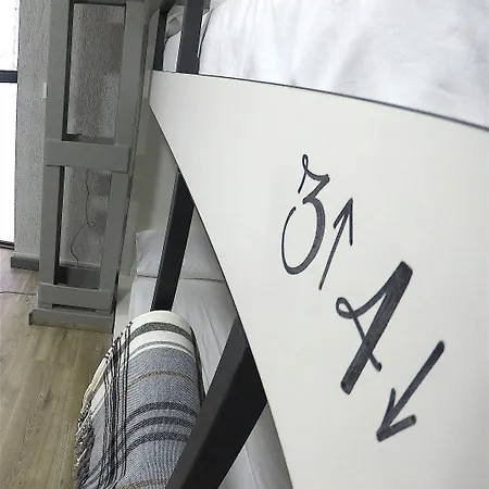 Хостел Quartier Casco Viejo *