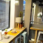 Quartier Casco Viejo אכסניה *