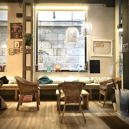 Quartier Casco Viejo Hostal *